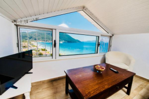  Seaview Traditional Attic  Василики